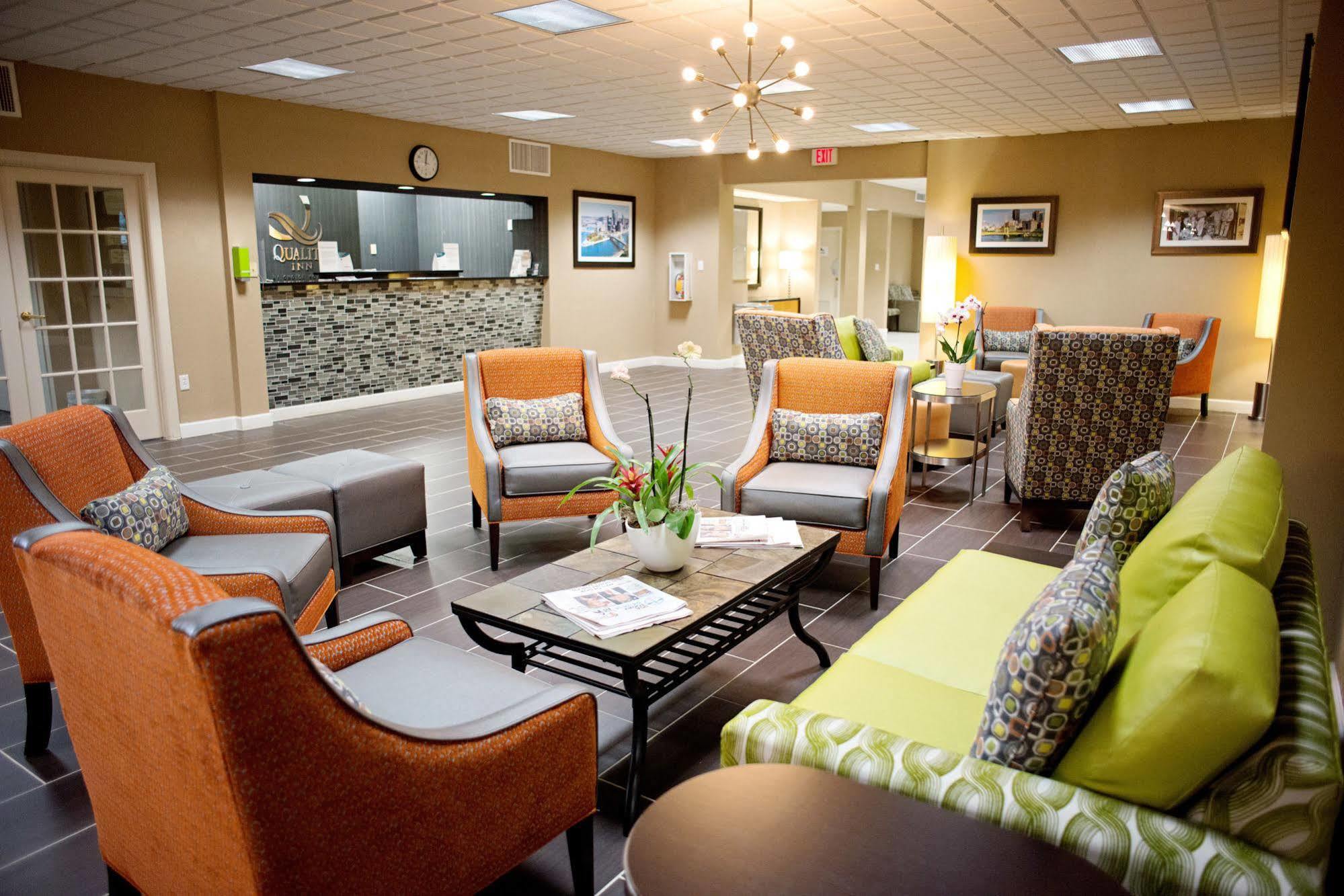 Quality Inn New Kensington Экстерьер фото